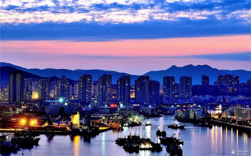 华氏老街坊捞汁瀑布锅